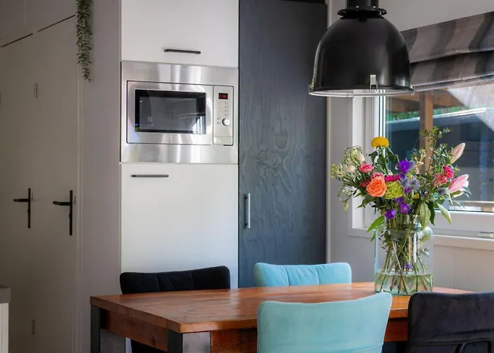 Vlinder, In De Bossen Tatil Evi